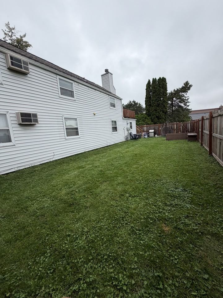 N168W21930 Main St #2UPPER - Photo 4 of 22