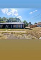 featured image of 300 Blake Dr #B