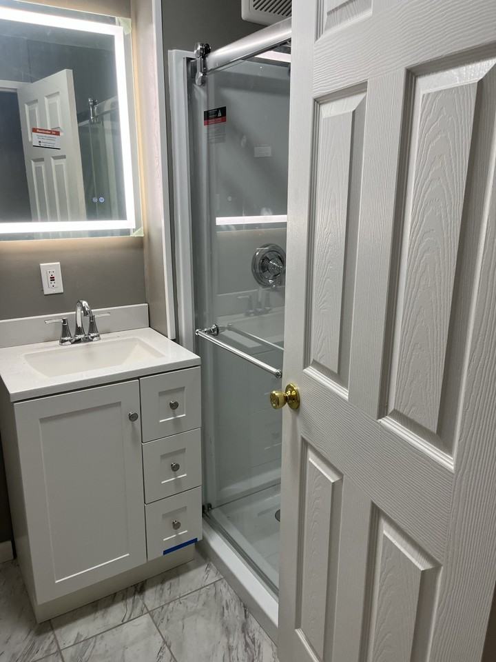 100 Oakwood Ave #3M - Photo 6 of 8