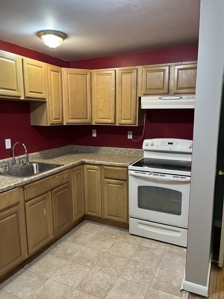 100 Oakwood Ave #3M - Photo 7 of 8