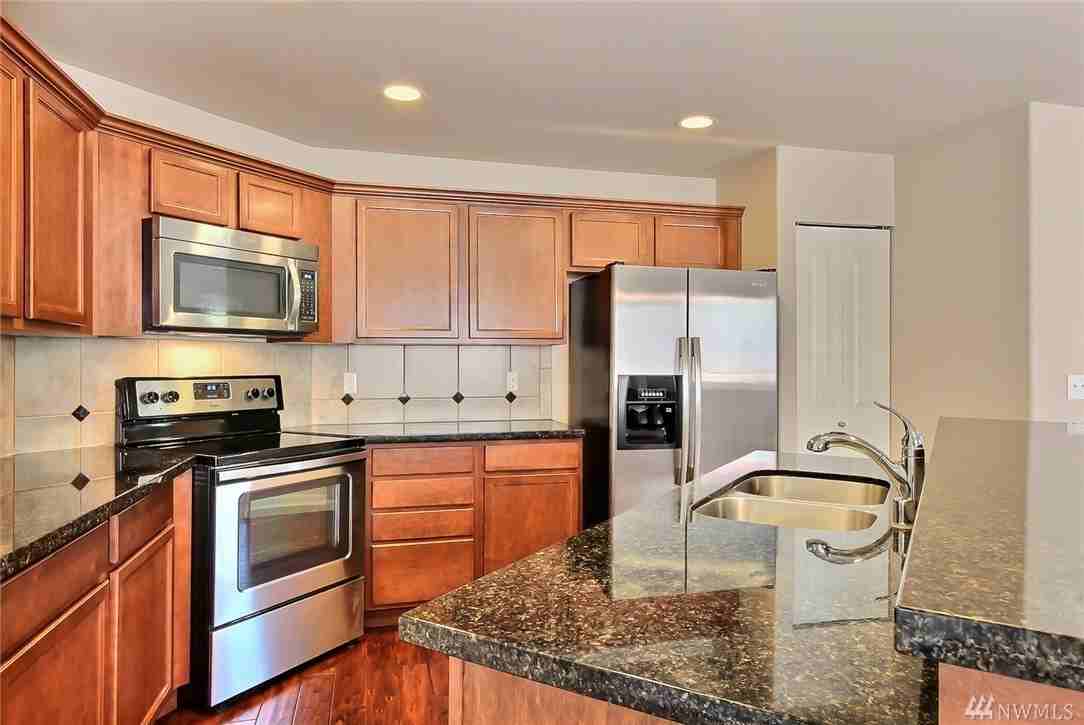1513 Farina Loop Se #NA - Photo 3 of 15