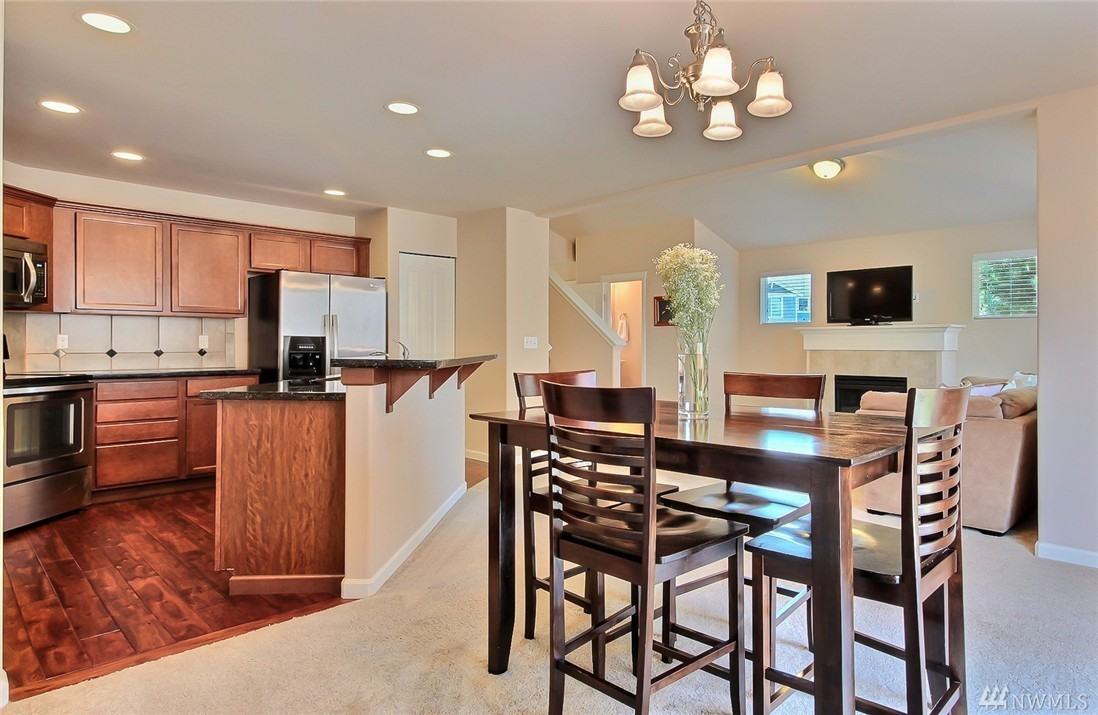 1513 Farina Loop Se #NA - Photo 4 of 15