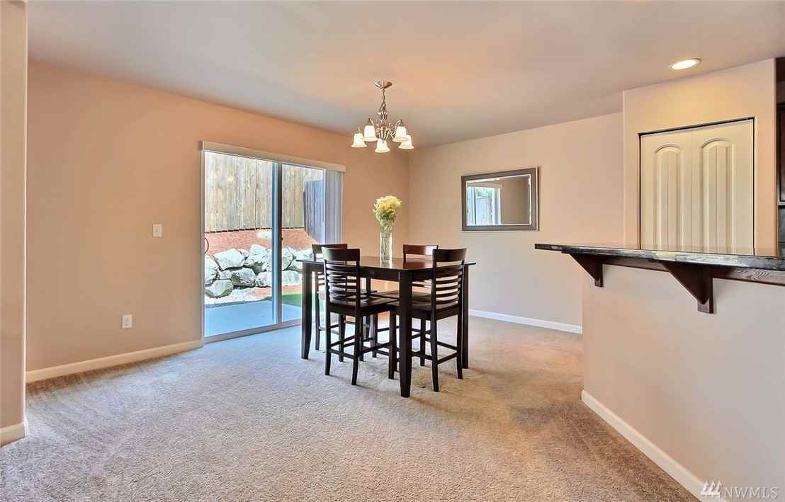 1513 Farina Loop Se #NA - Photo 5 of 15