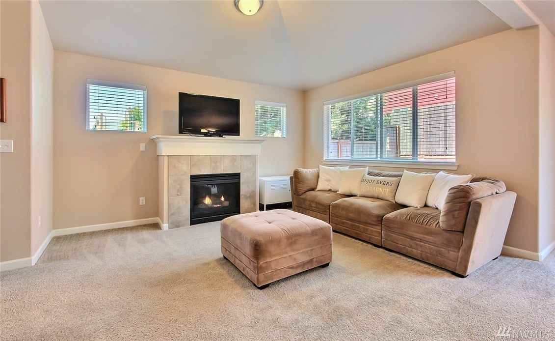 1513 Farina Loop Se #NA - Photo 6 of 15