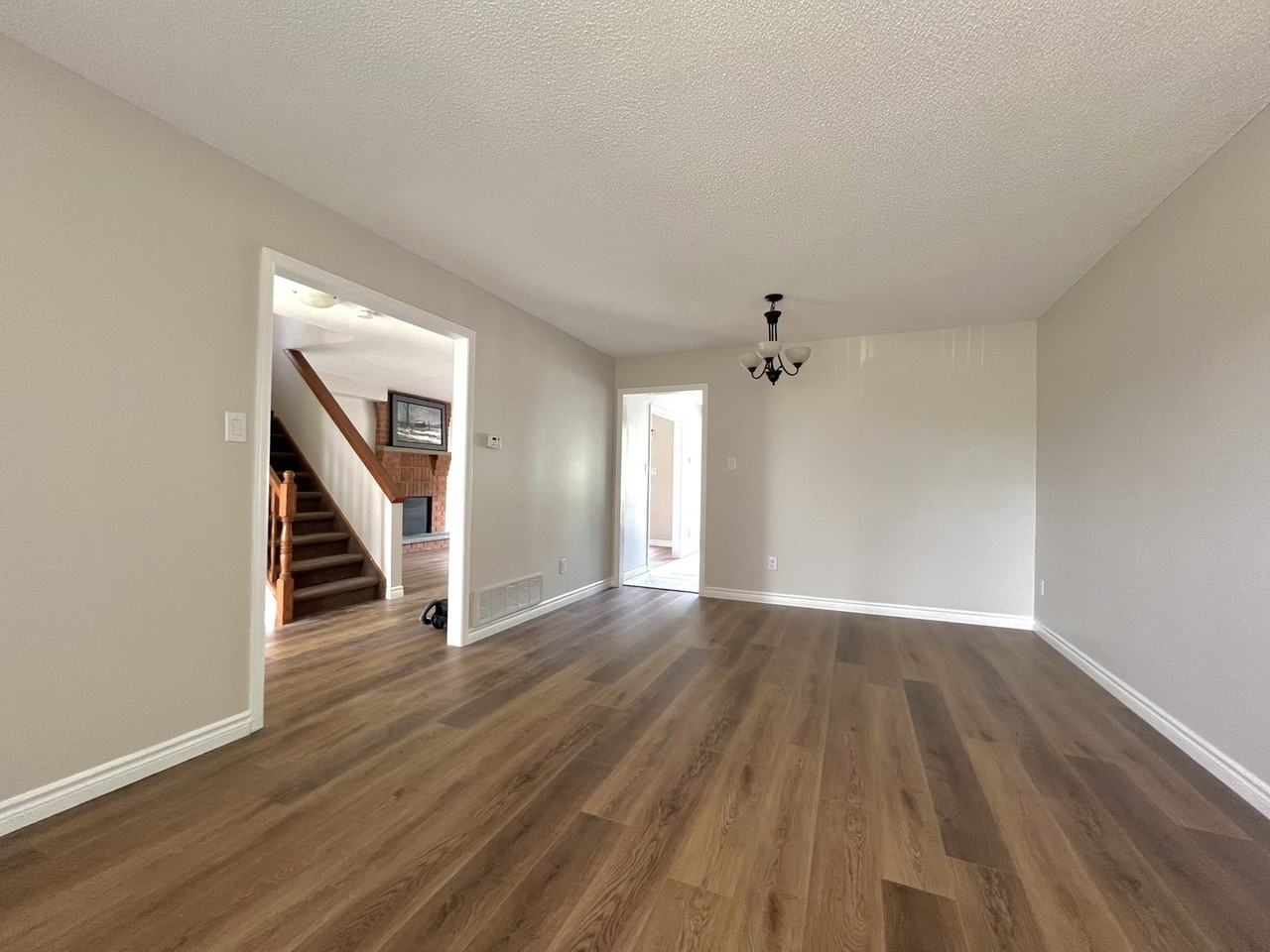 24 Market St - Photo 2 of 19