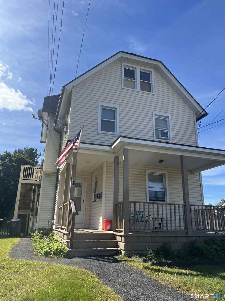 288 Oak Ave #2ndFL - Photo 2 of 3