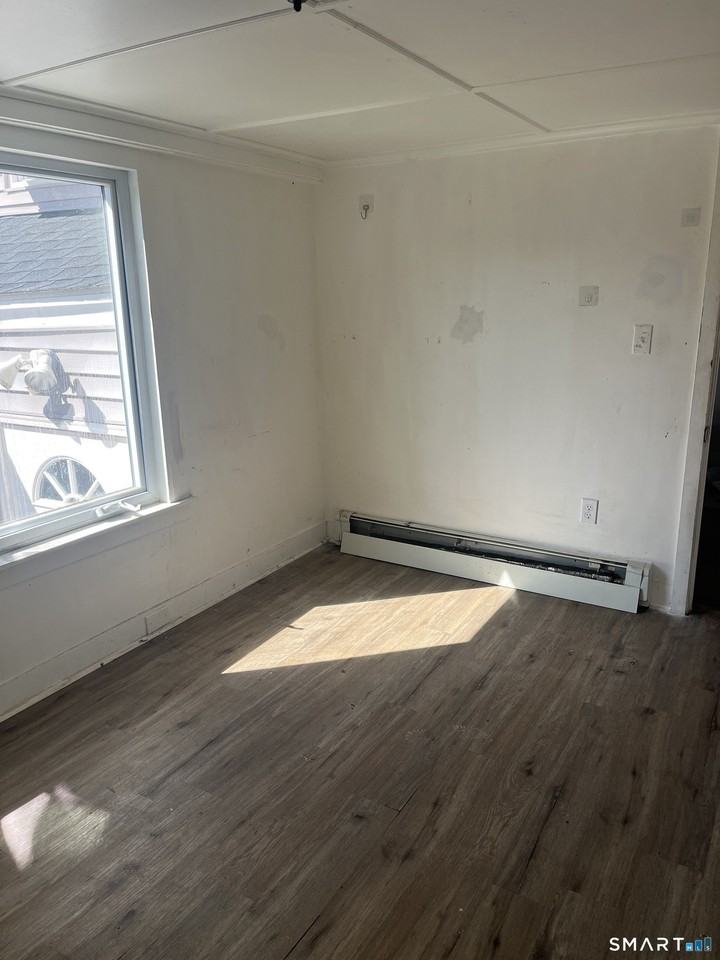 840 Main St #2 - Photo 6 of 9