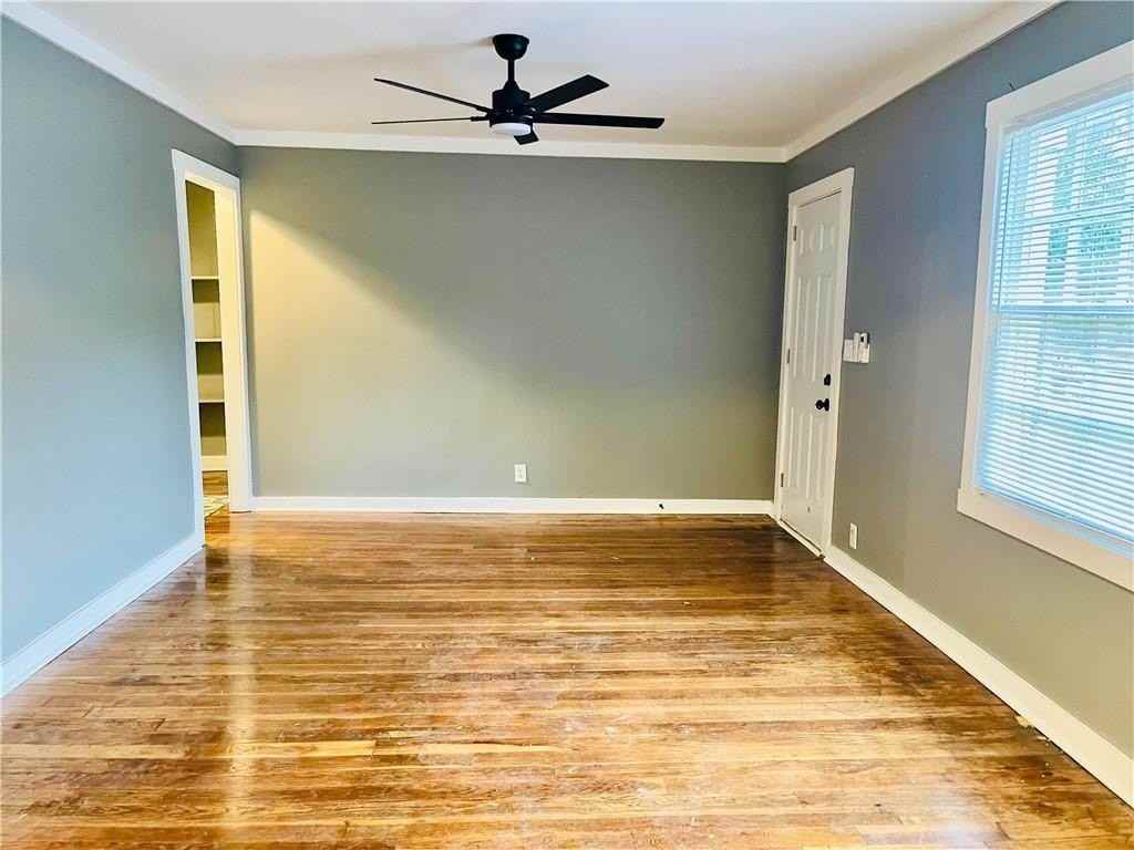 3518 Carroll Ave - Photo 4 of 17