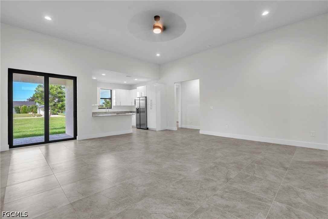 3008 Nw 41st Ave - Photo 5 of 29
