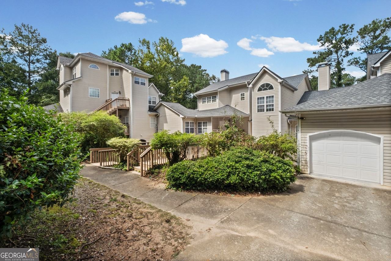 8806 Fairview Bluff Road - Photo 2 of 25