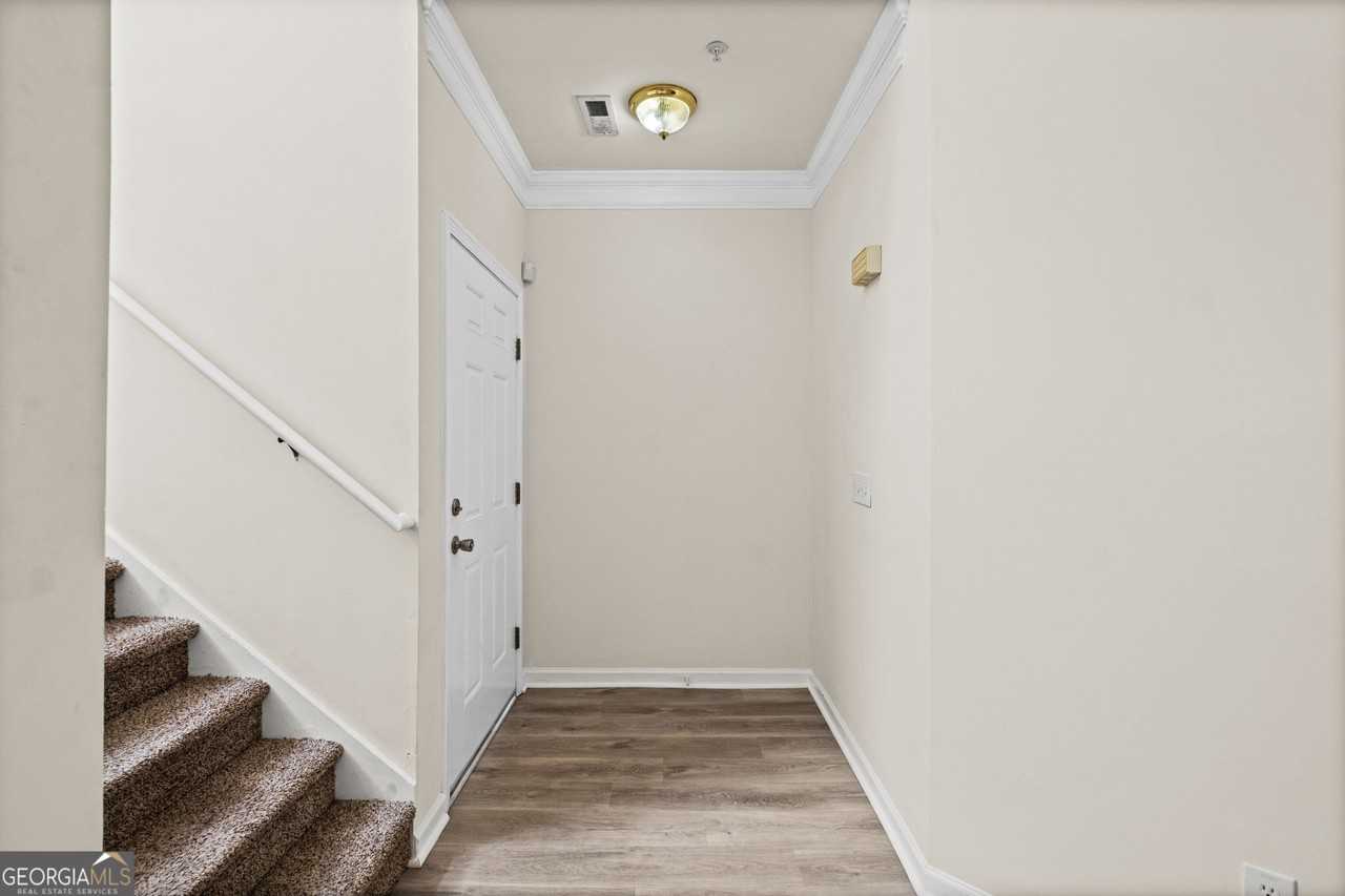 8806 Fairview Bluff Road - Photo 3 of 25