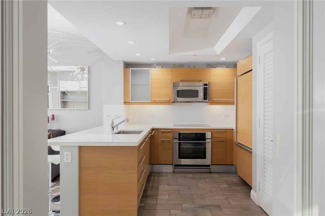 222 Karen Ave #3104 - Photo 5 of 13