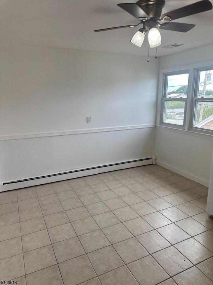 739 Lake Ave - Photo 3 of 18