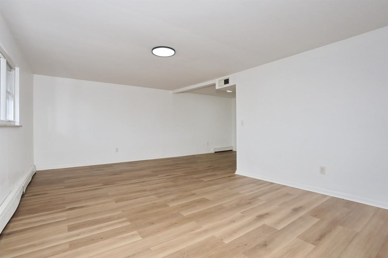 412 Walker St #3 - Photo 6 of 15