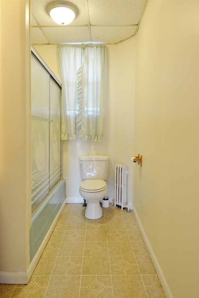 127 W 3rd St #2 - Photo 5 of 16