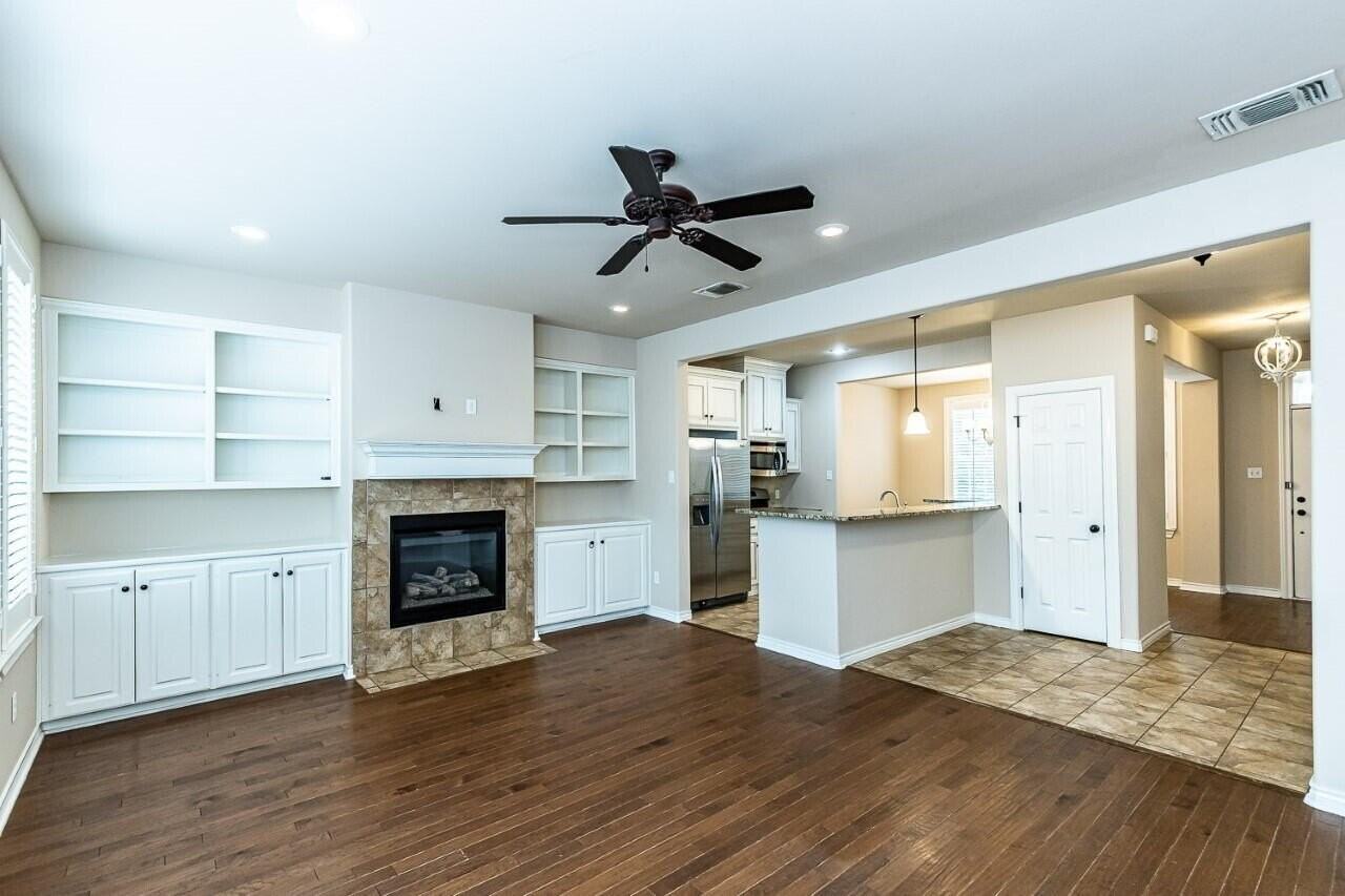 4614 121st St - Photo 4 of 16