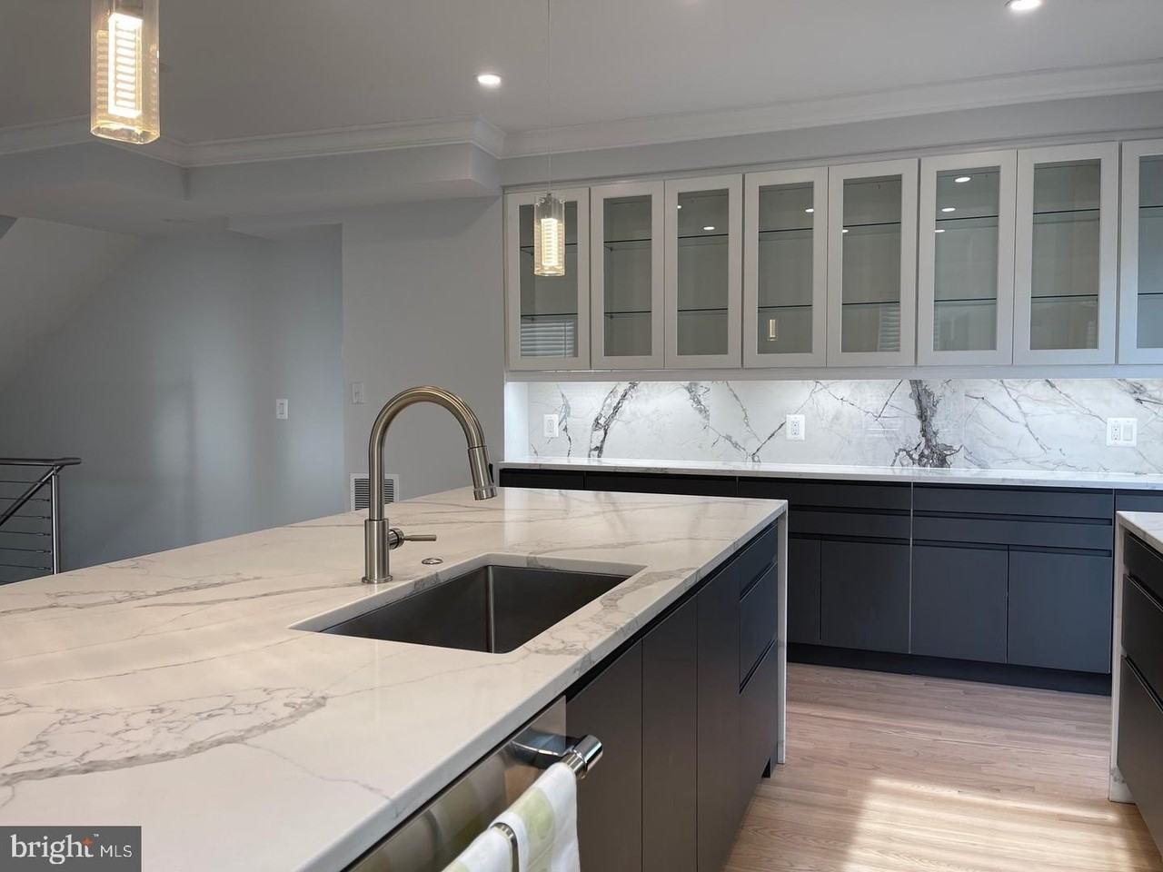 1311 Allison St Ne - Photo 5 of 28
