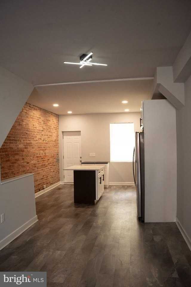 3103 E Monument St - Photo 7 of 31