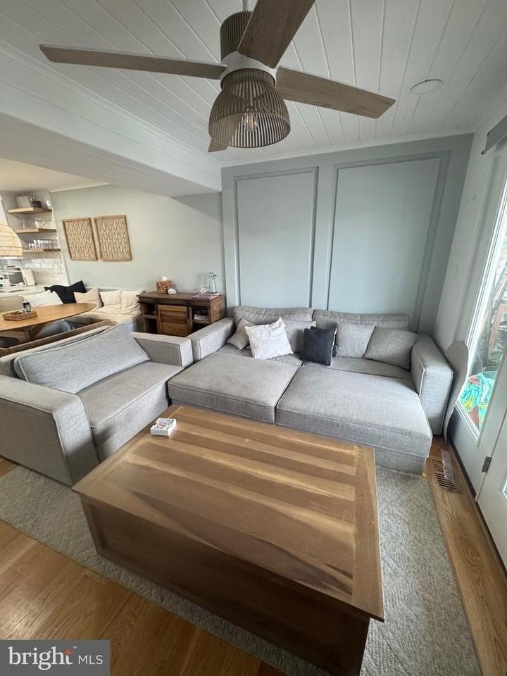 139 Newport Bay Dr - Photo 5 of 13
