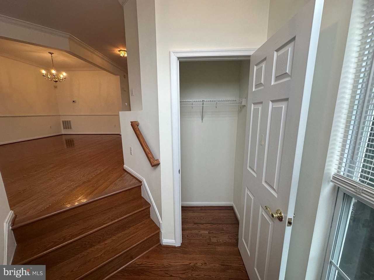 2590 Logan Wood Dr - Photo 4 of 41