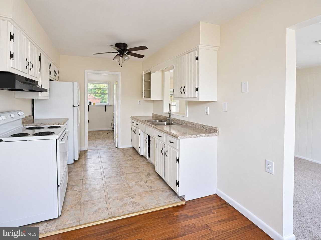 8614 Linton Hall Rd - Photo 7 of 31