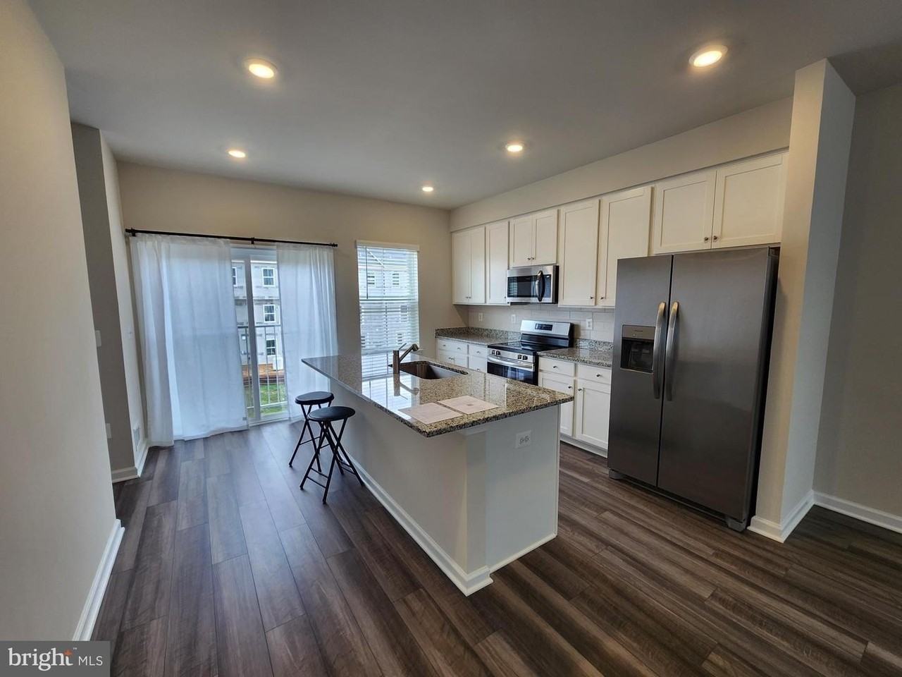 114 Milburn Dr - Photo 4 of 19