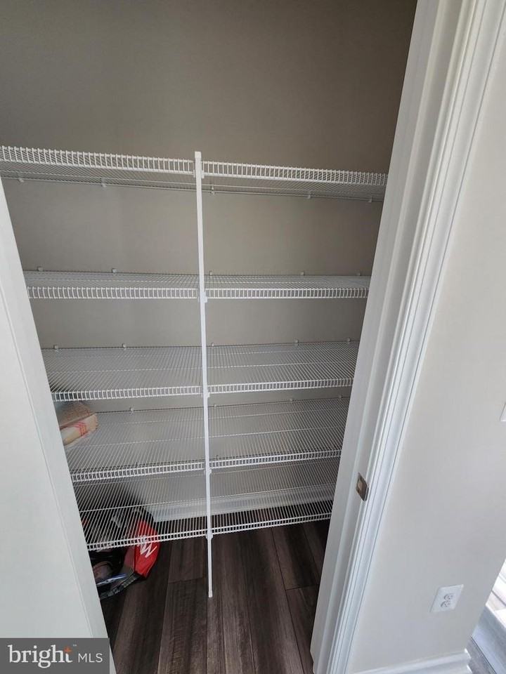 114 Milburn Dr - Photo 5 of 19
