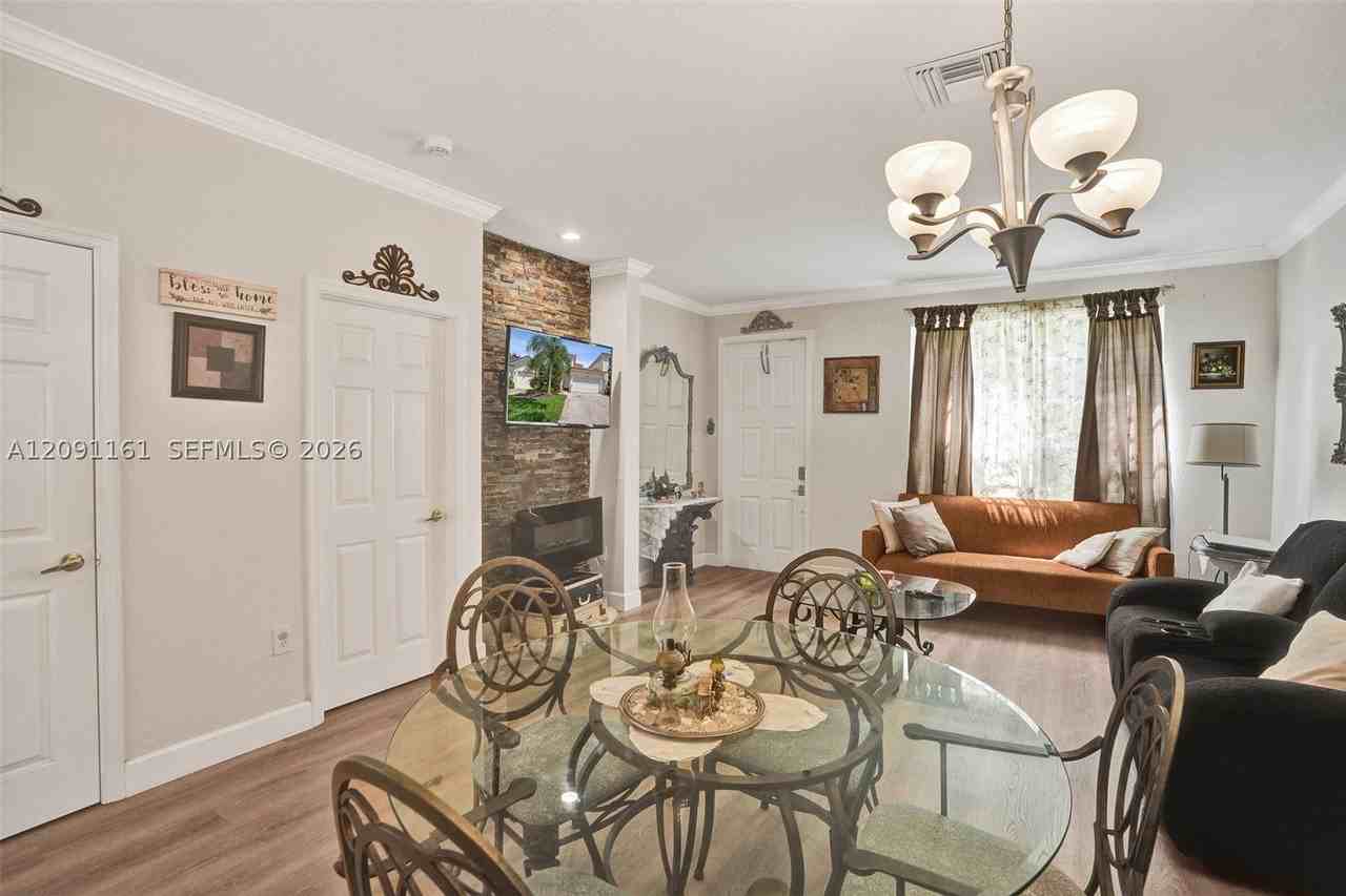 18781 Sw 28th Ct - Photo 7 of 49