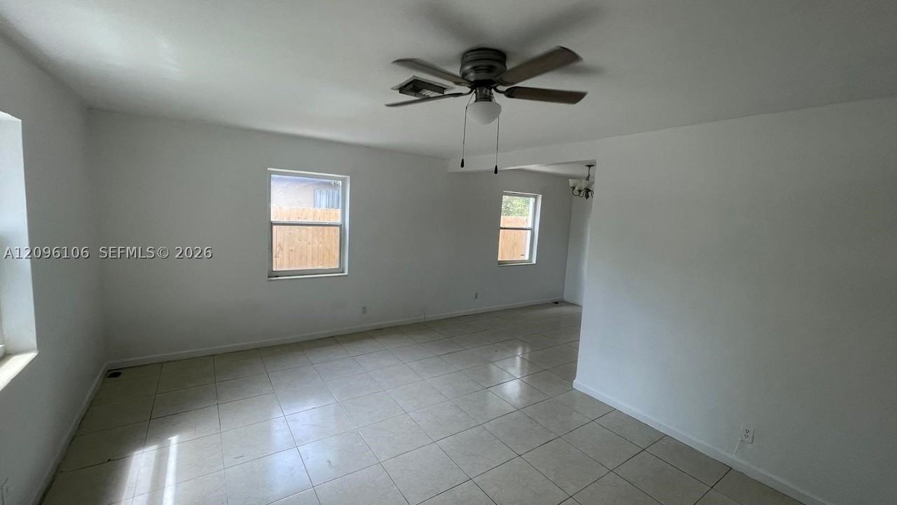 1420 Nw 2nd Ave #1 - Photo 6 of 14