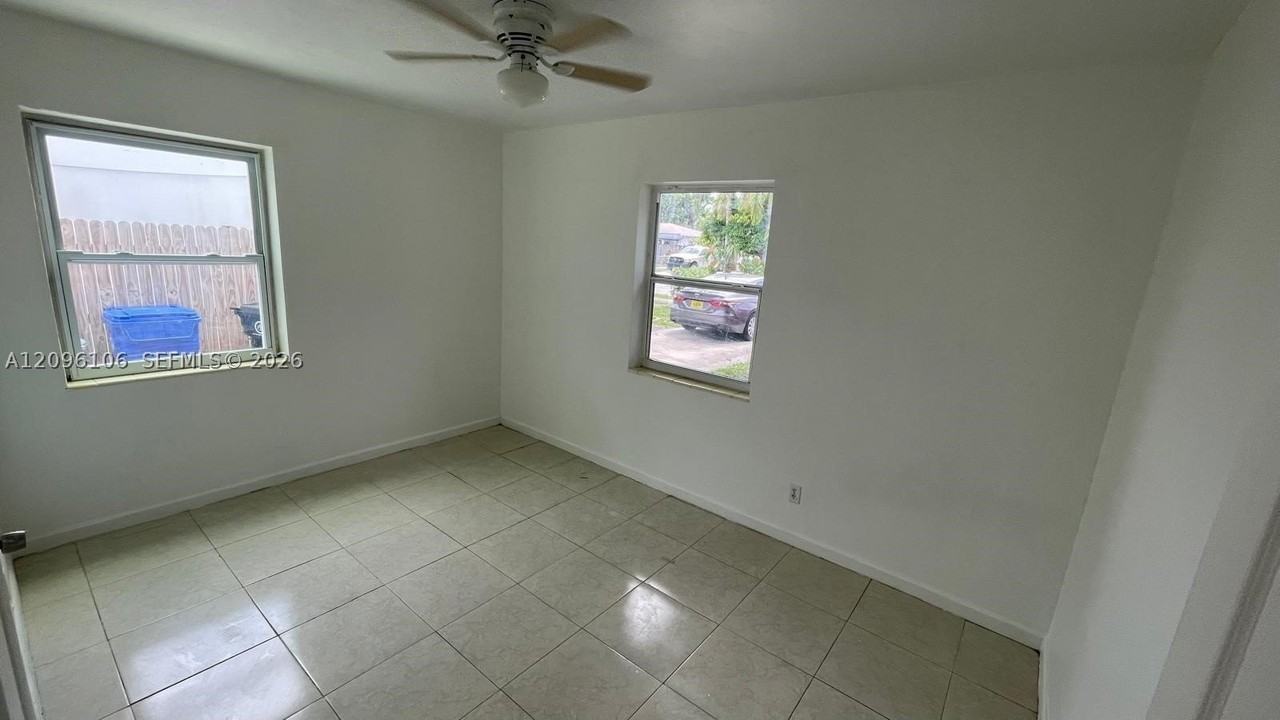 1420 Nw 2nd Ave #1 - Photo 7 of 14