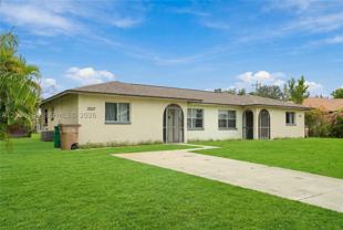 3017 Sw Santa Barbara Pl #3017 - Photo 1 of 1