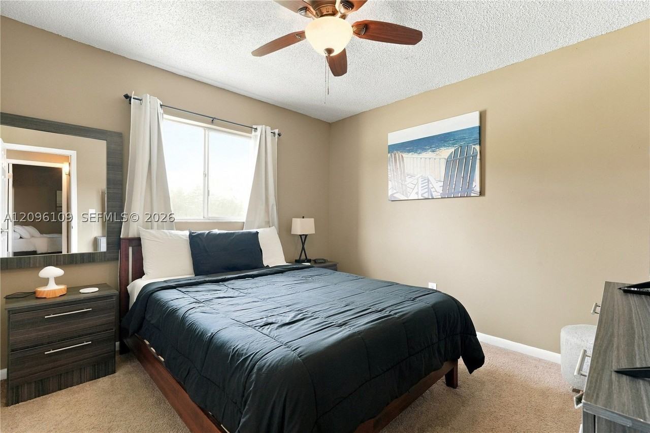 3017 Sw Santa Barbara Pl #3017 - Photo 7 of 17