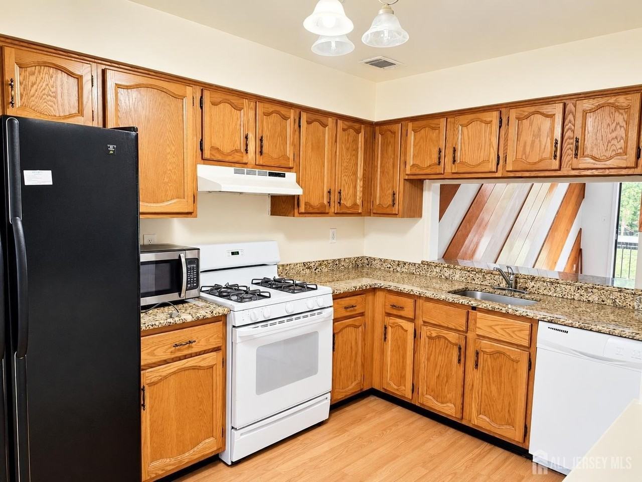 107 Woodbridge Commons Way - Photo 5 of 22