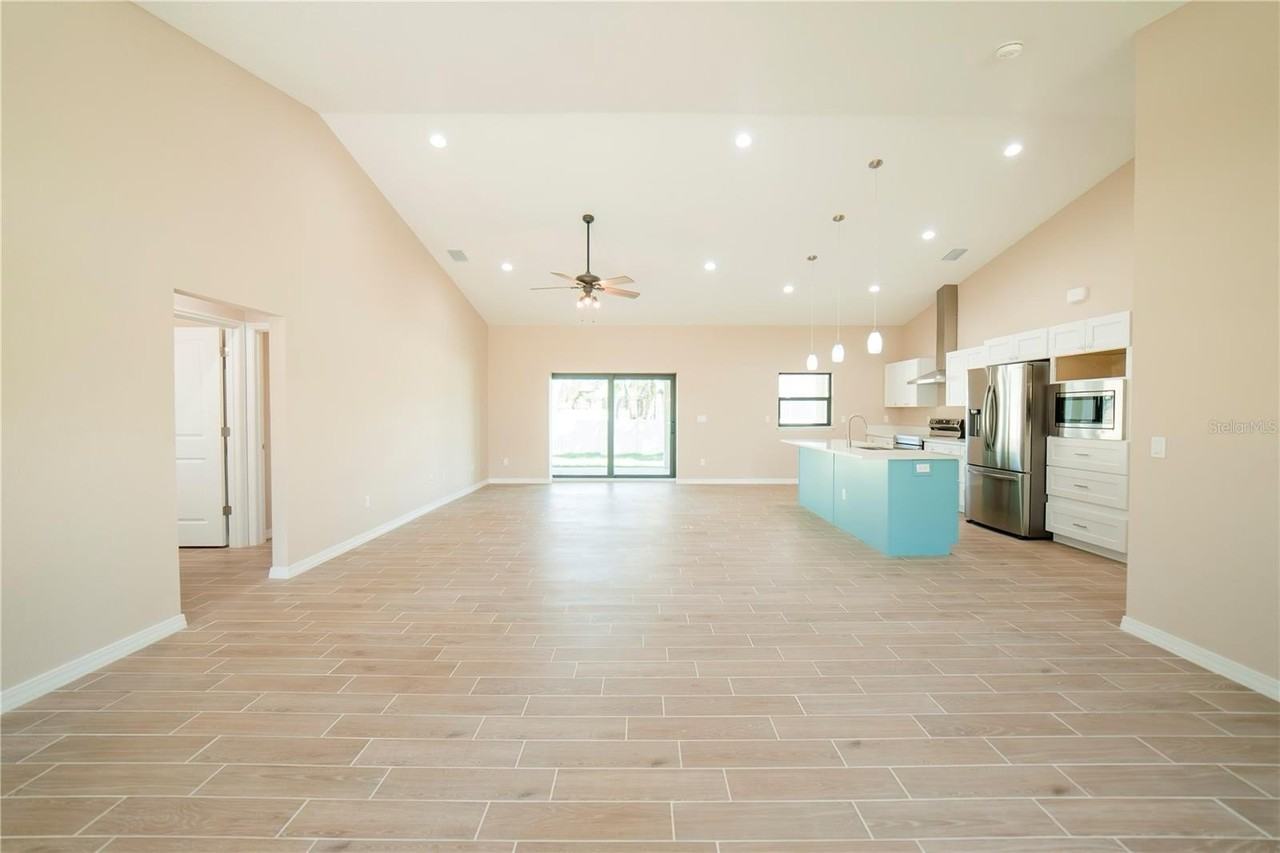 9408 Portillo Ave - Photo 2 of 21
