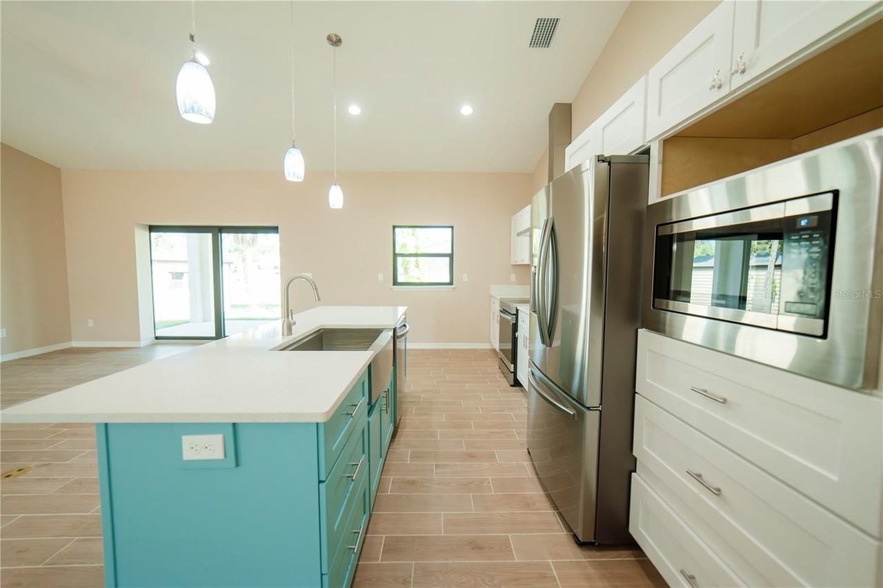 9408 Portillo Ave - Photo 7 of 21