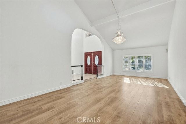 1872 Shaded Wood Rd - Photo 6 of 8