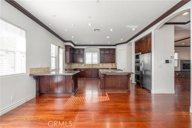 2402 Ives Ln - Photo 6 of 8