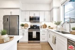 11737 Florence Ave #6 - Photo 3 of 8