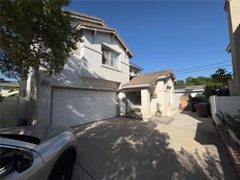 featured image of 11121 Lavender Ln