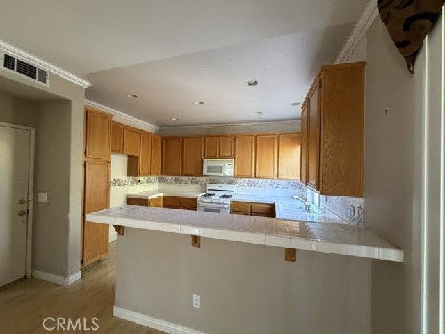 11121 Lavender Ln - Photo 5 of 8