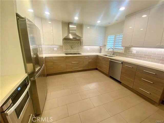 23552 Kivik St - Photo 4 of 6