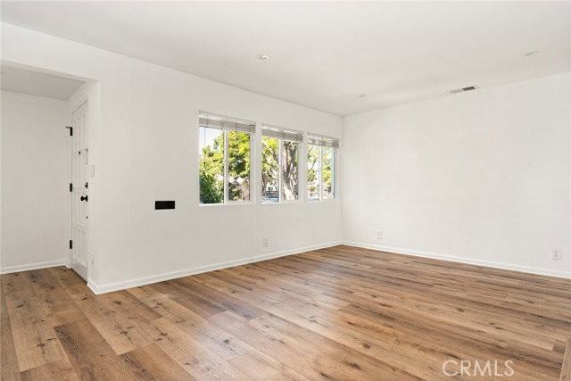 5840 Allott Ave - Photo 2 of 8