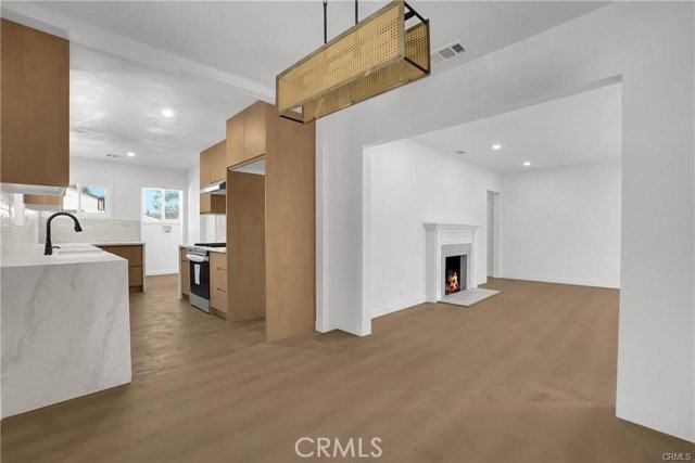 4808 Maryland Ave - Photo 3 of 7