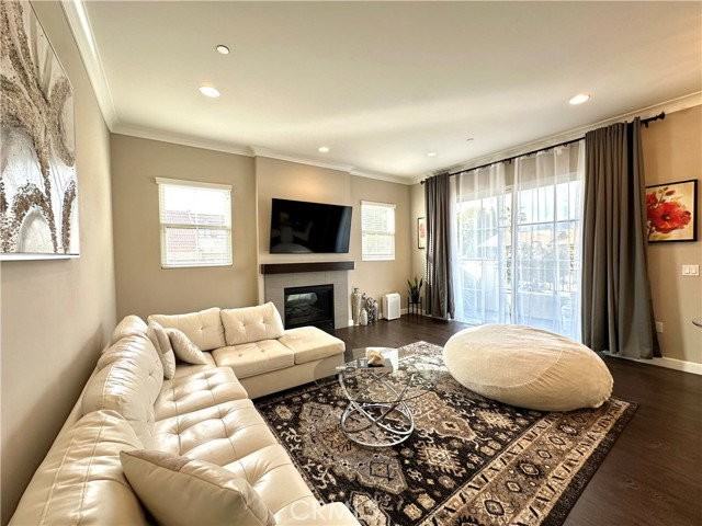 342 Myrtle St #201 - Photo 3 of 8