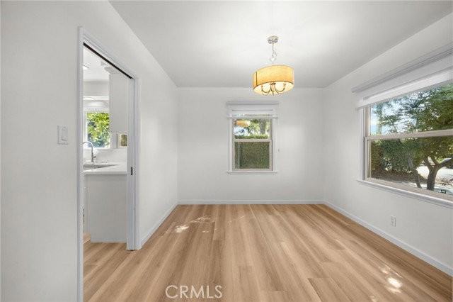109 W Woodruff Ave - Photo 7 of 8