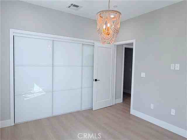 190 S Meridith Ave - Photo 7 of 8