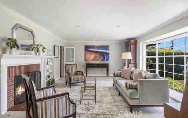 6354 N Charlotte Ave - Photo 2 of 8
