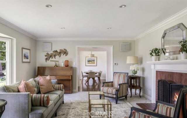 6354 N Charlotte Ave - Photo 3 of 8