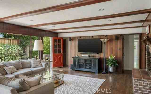 6354 N Charlotte Ave - Photo 7 of 8