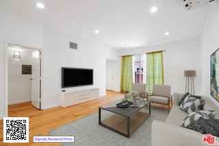 1828 Barry Ave #8 - Photo 2 of 4